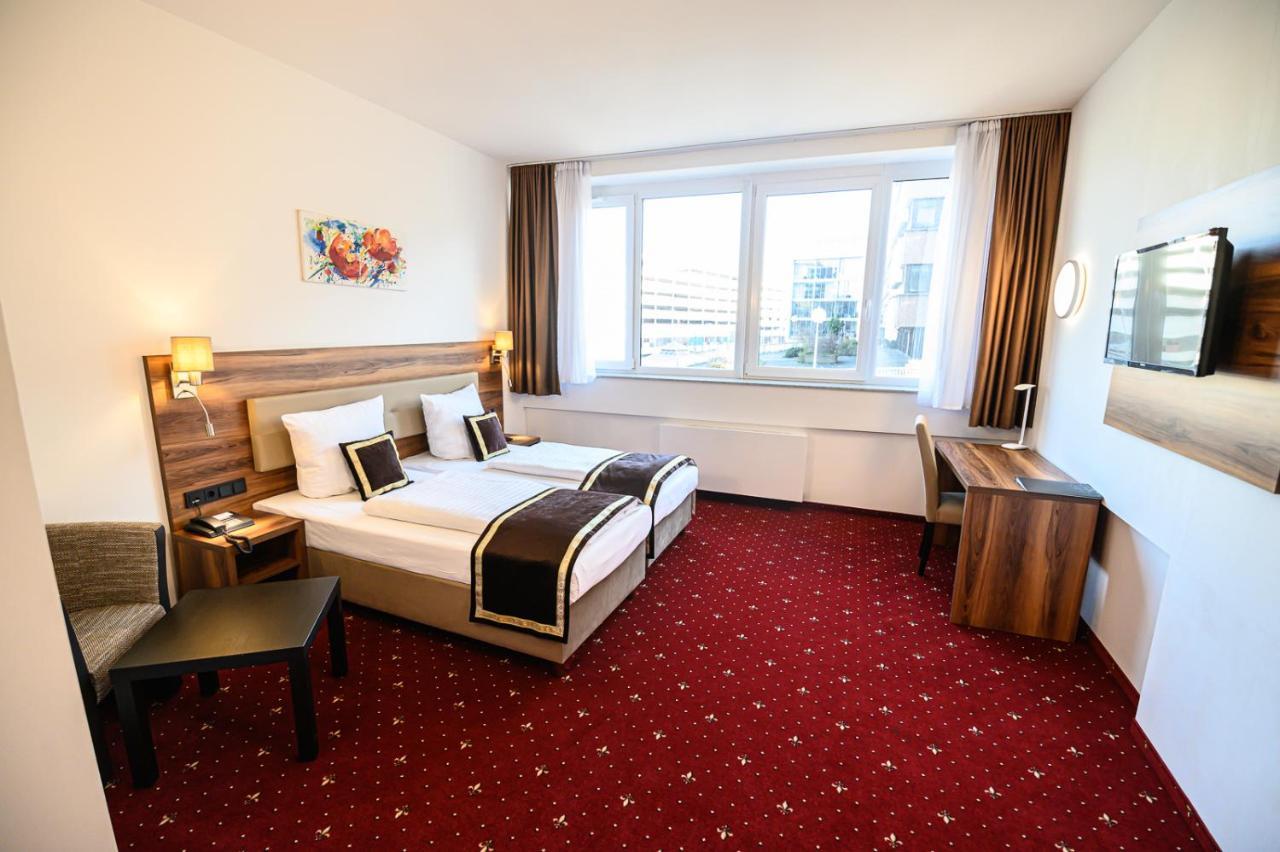 Luna Hotel
